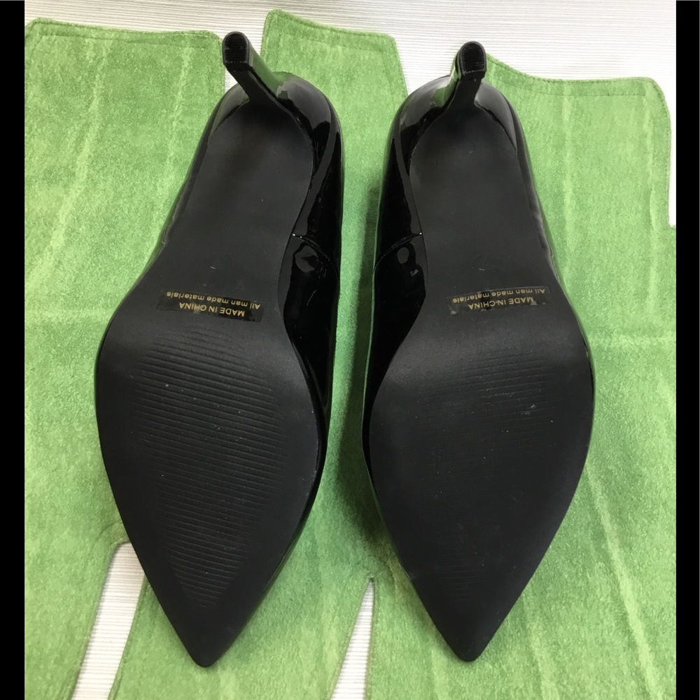 Appears to be New Black Pumps by Dream Pair - Picture 8 of 8